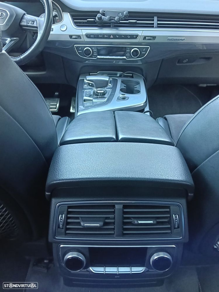 Audi Q7 50 TDI quattro Tiptronic 7L - 13
