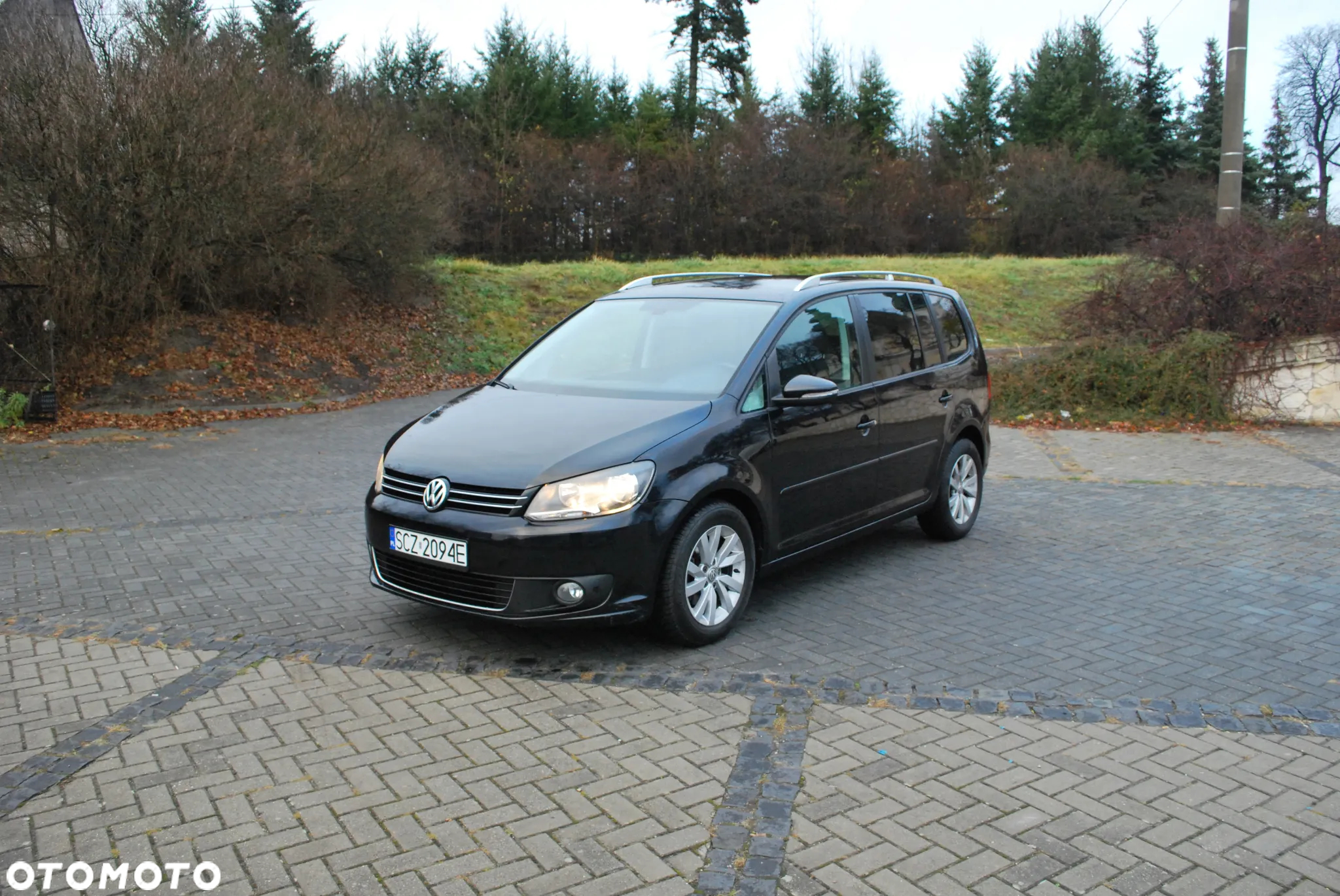 Volkswagen Touran 1.6 TDI DPF BlueMot Comfortline - 3