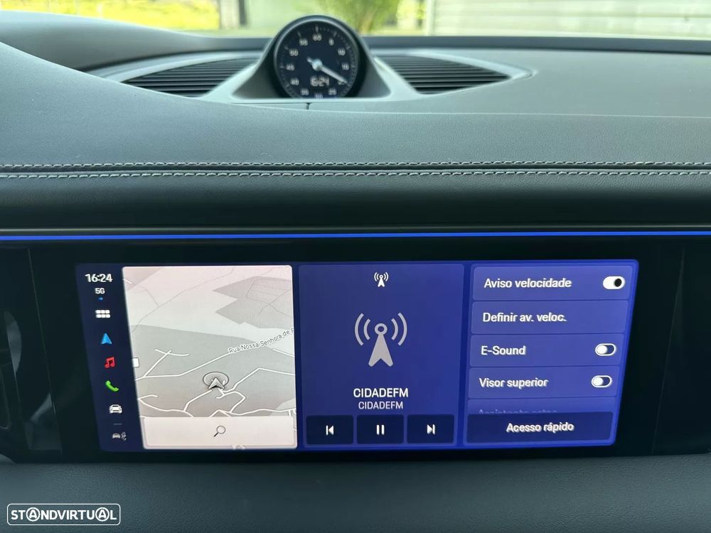 Porsche Macan Electric Turbo - 39