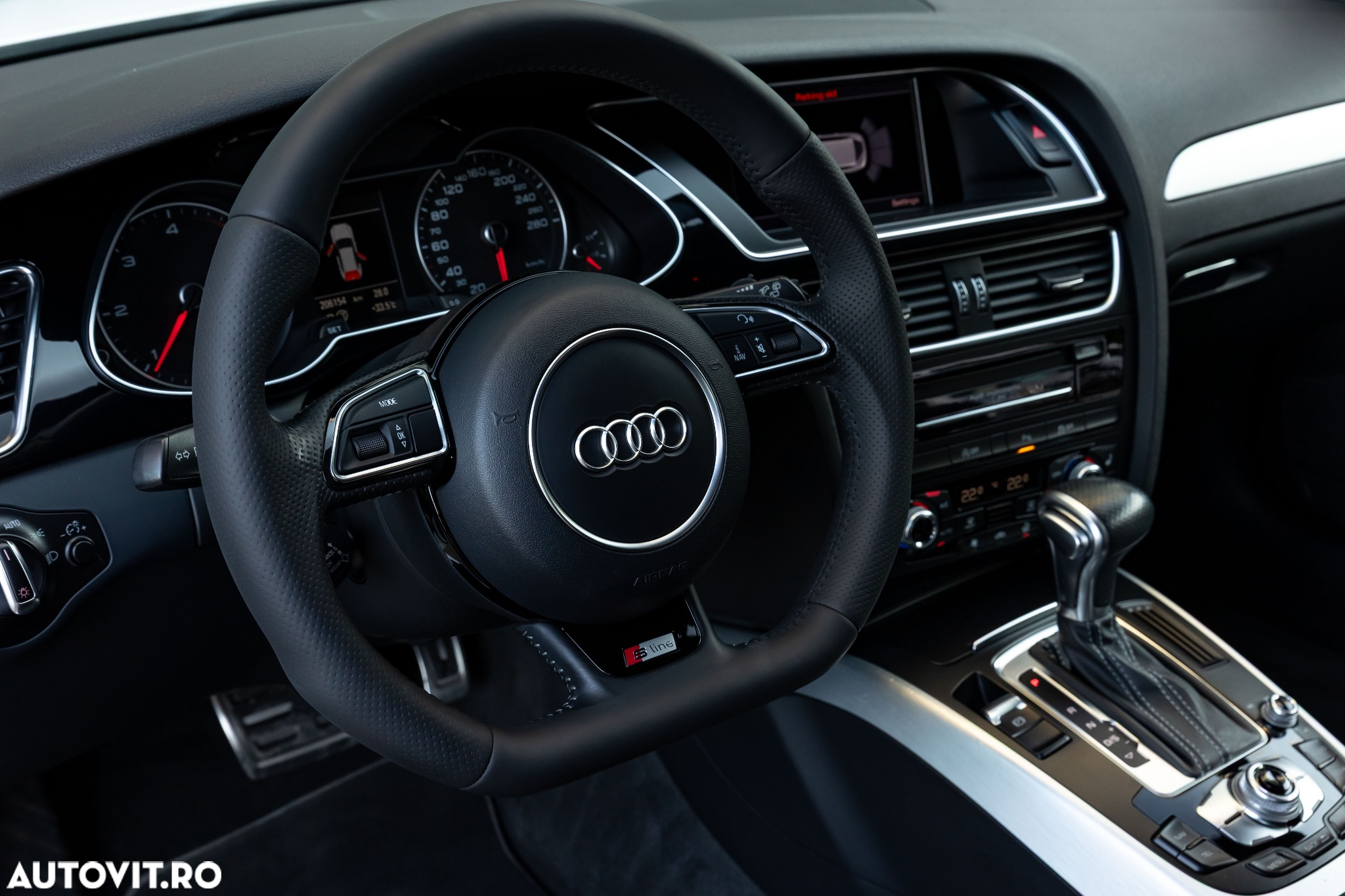 Audi A4 Avant 40 TDI S tronic S line - 11