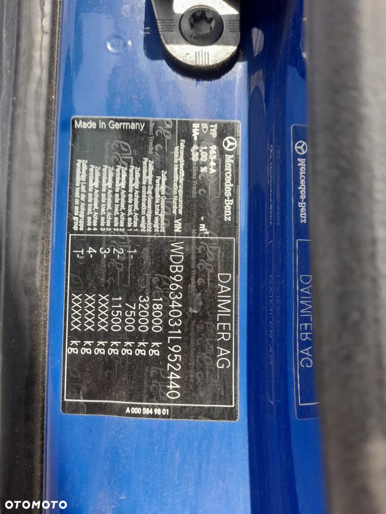 Kabina Mercedes Arocs Actros MP4 ClassicSpace M - 5