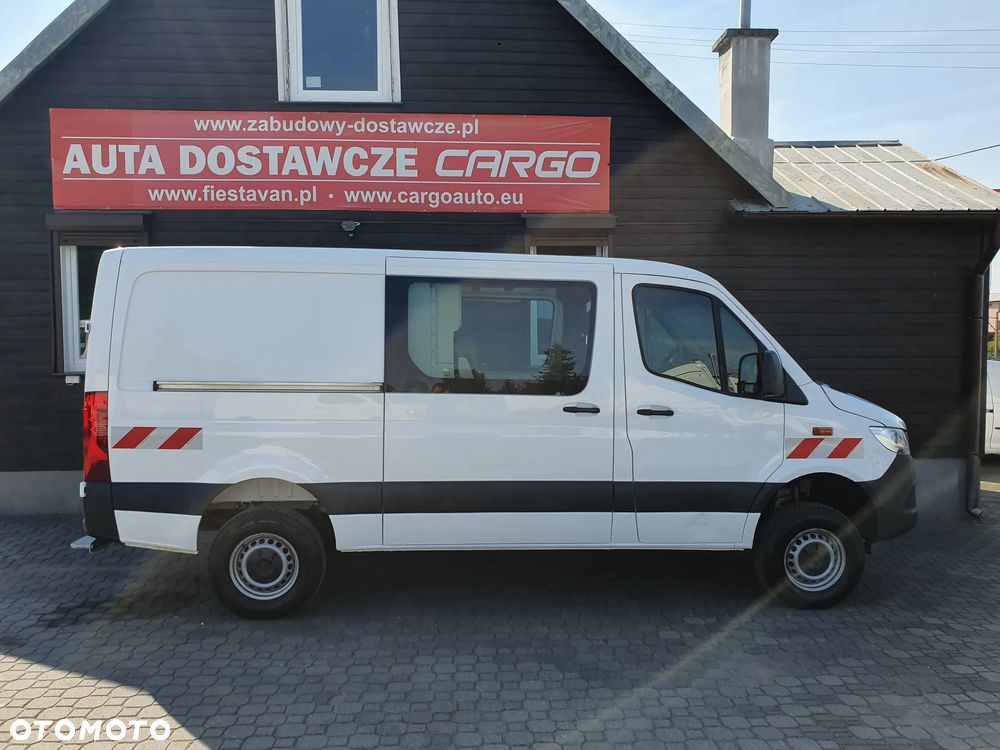 Mercedes-Benz Sprinter - 10