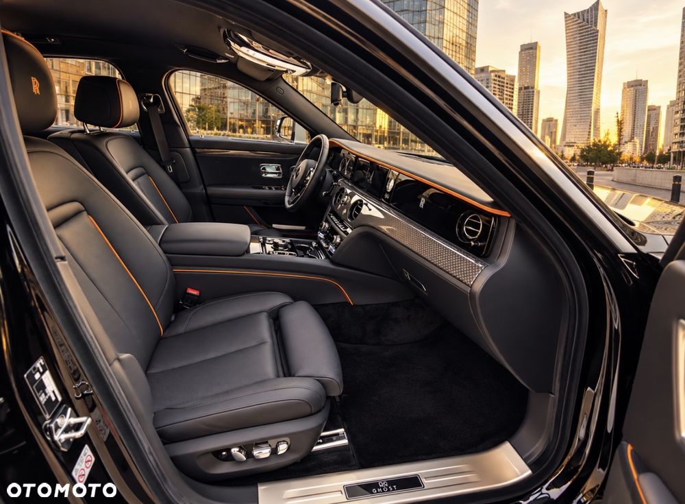Rolls-Royce Ghost Black Badge - 14