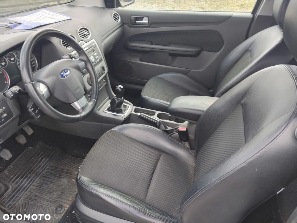 Ford Focus 1.6 16V Trend - 7