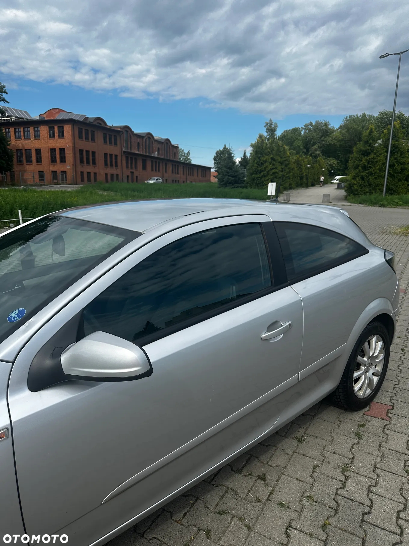 Opel Astra III GTC 1.6 Sport - 4