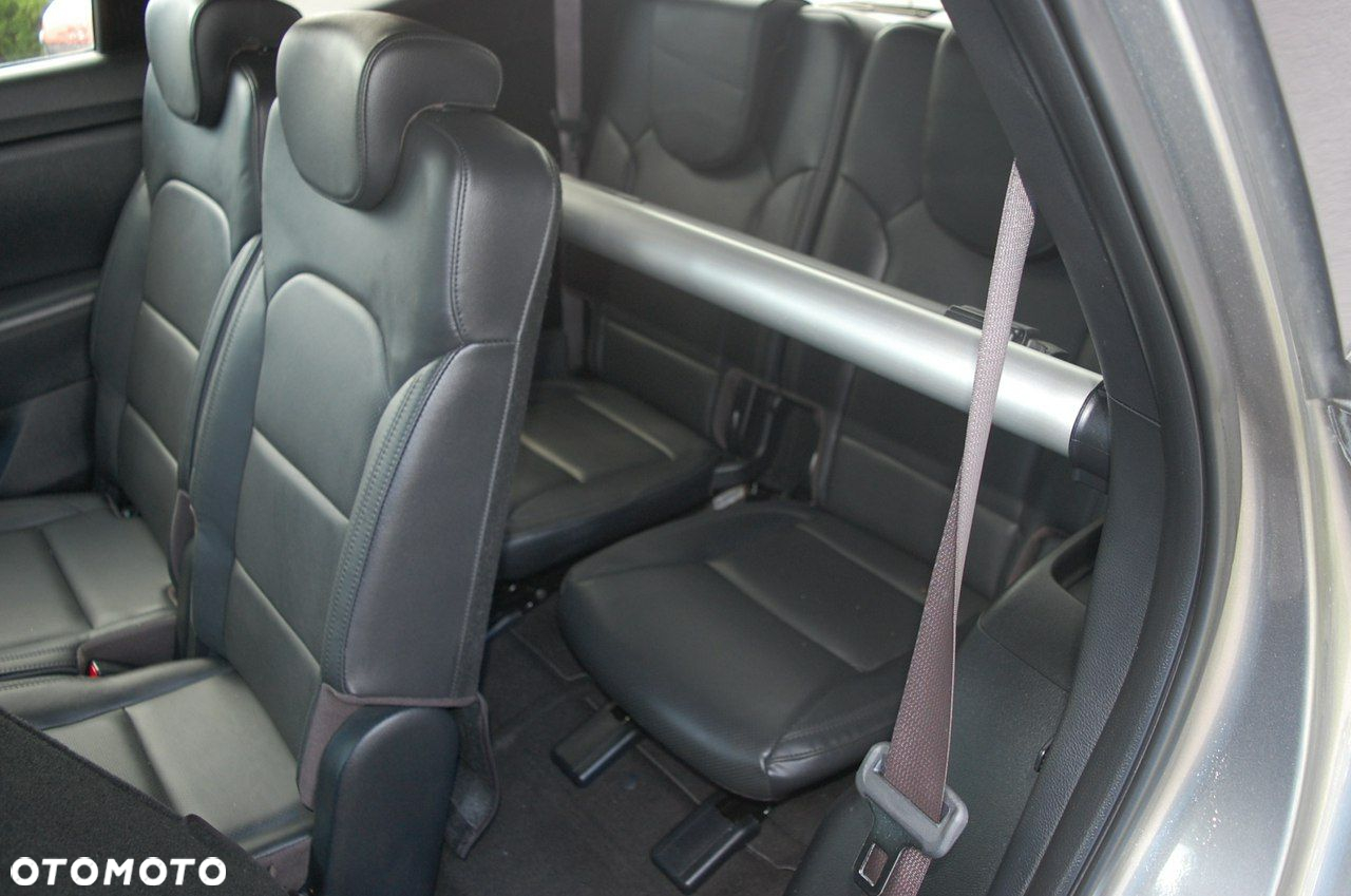 Kia Carens - 30