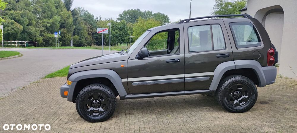 Jeep Cherokee 2.4 Sport - 14