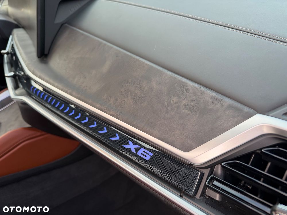 BMW X6 - 26