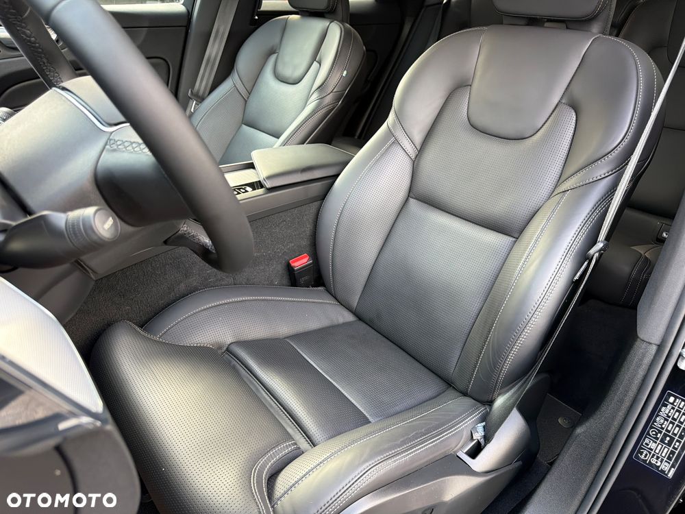 Volvo XC 60 B4 D AWD Geartronic RDesign - 30