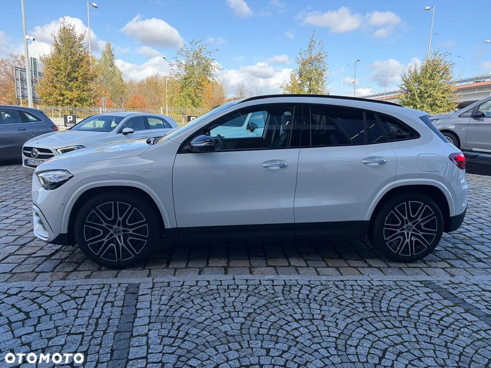 Mercedes-Benz GLA 200 AMG Line - 8