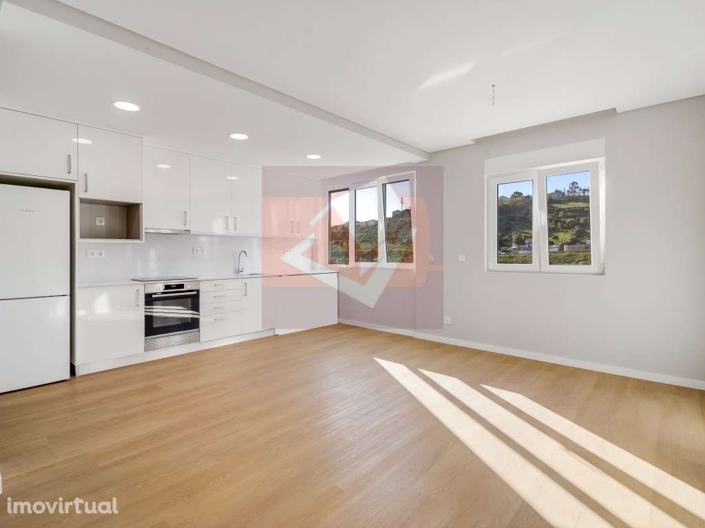 Apartamento T2 renovado em Caneças para arrendamento - Grande imagem: 3/17