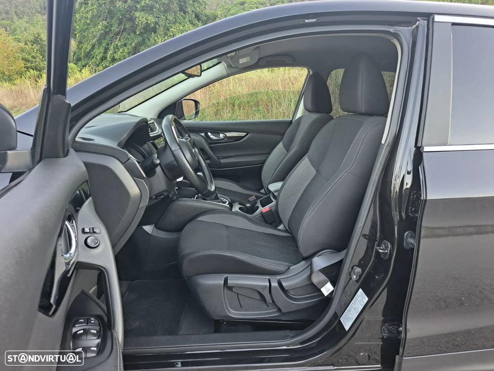 Nissan Qashqai 1.5 dCi DCT N-CONNECTA - 12
