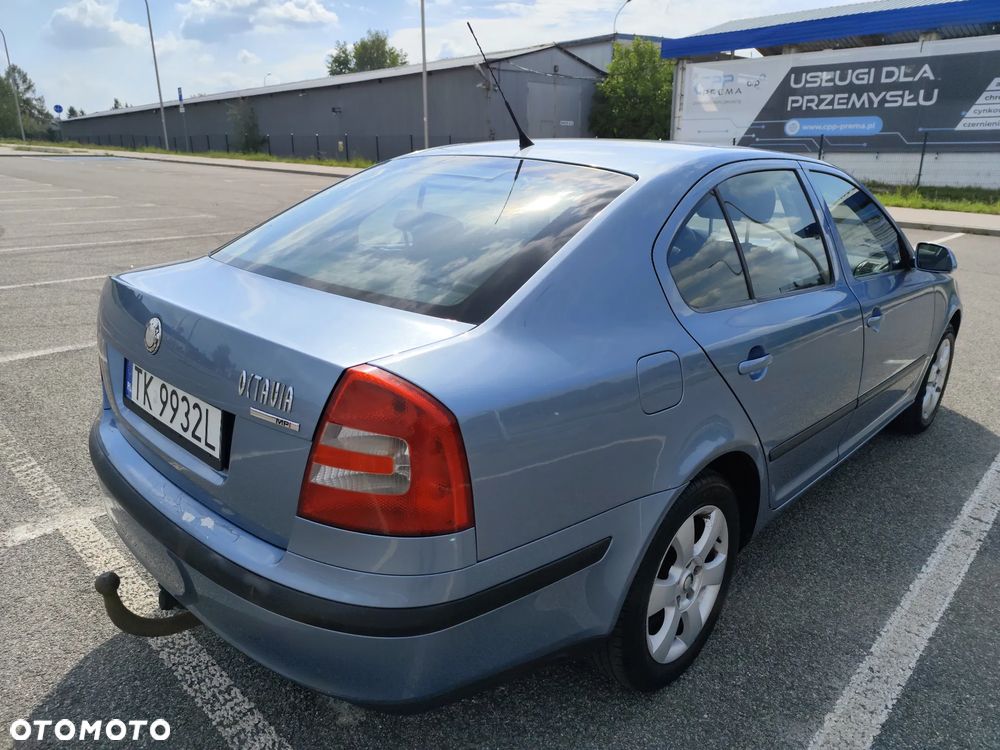 Skoda Octavia 1.6 Elegance - 6