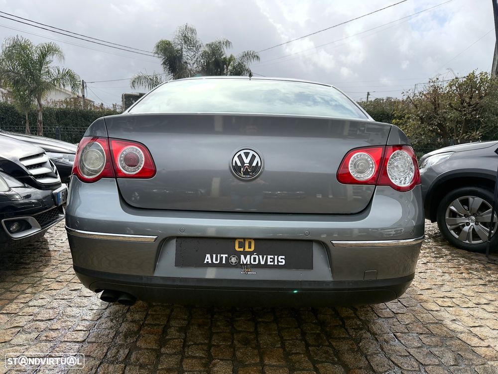 VW Passat 2.0 TDI Highline - 19