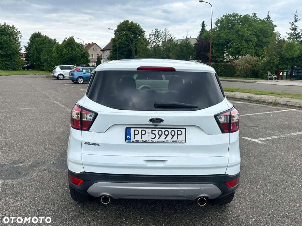 Ford Kuga 2.0 TDCi FWD Titanium - 4