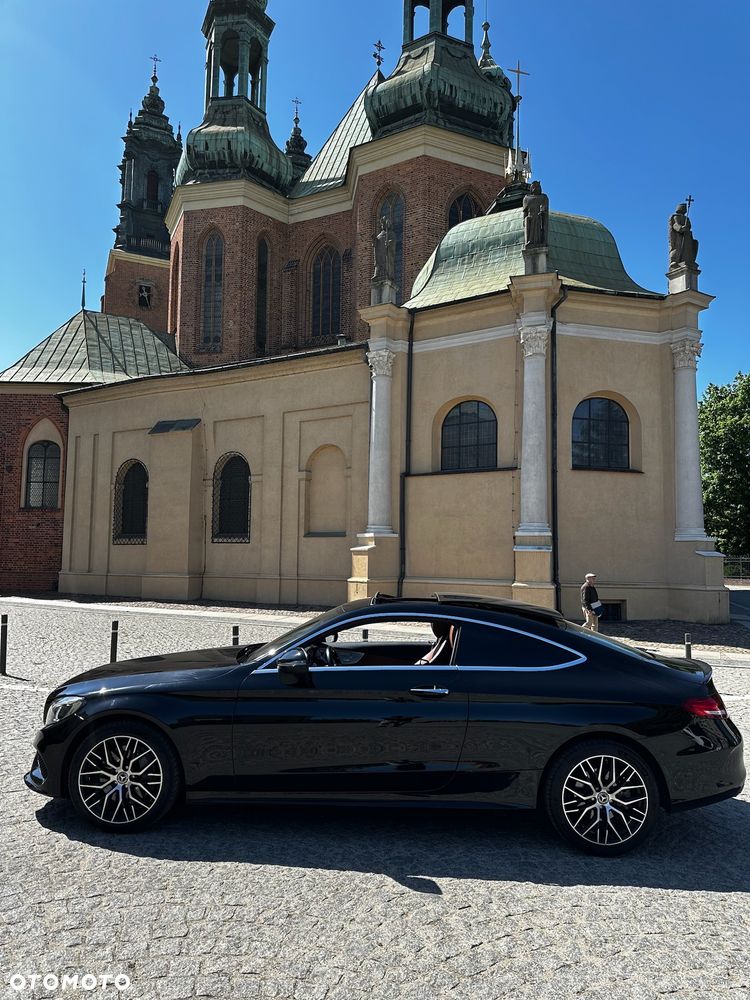 Mercedes-Benz Klasa C 300 9G-TRONIC - 33