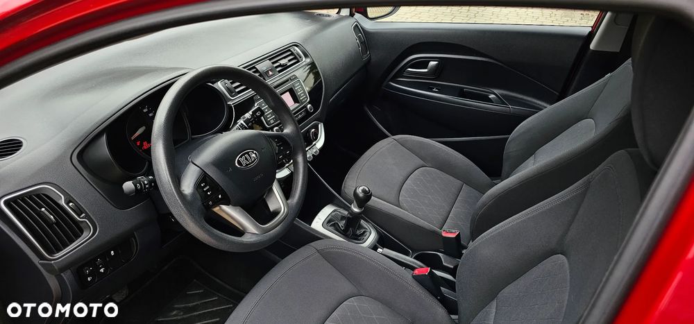 Kia Rio - 7