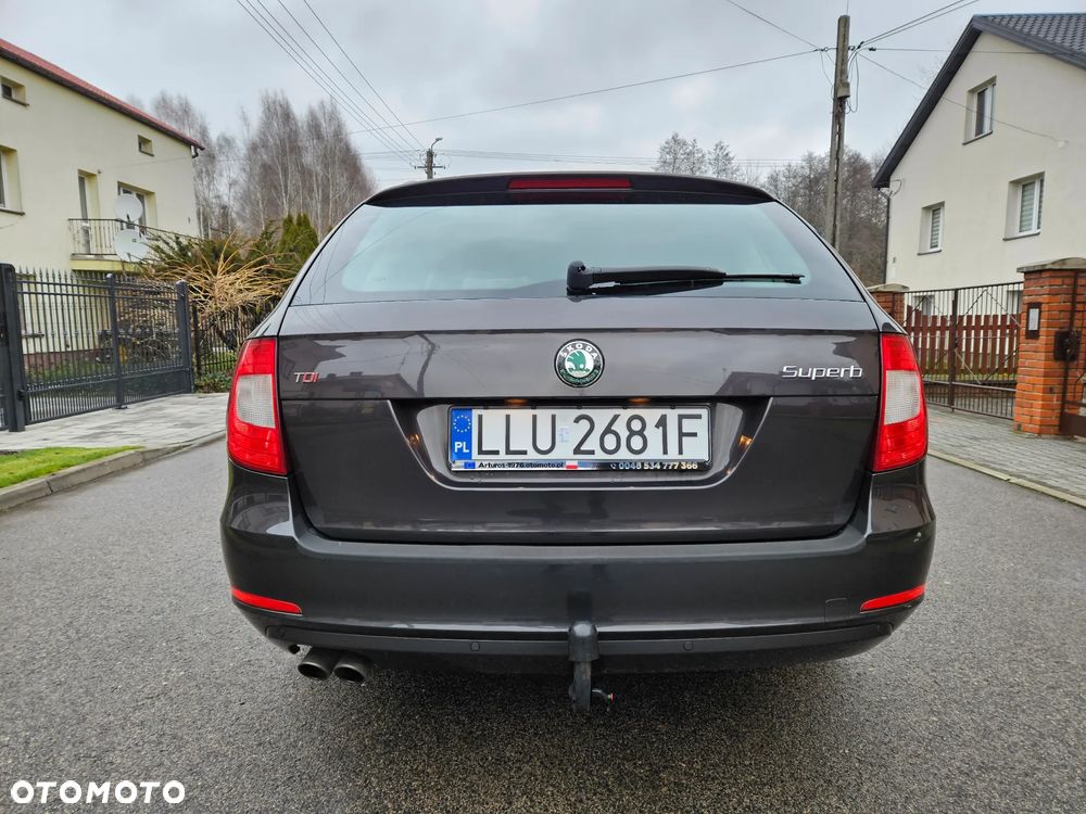 Skoda Superb 2.0 TDI DSG Elegance - 6