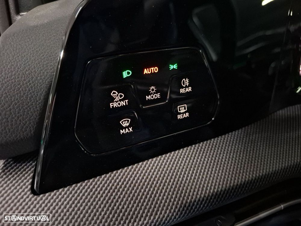 VW Golf Variant - 23