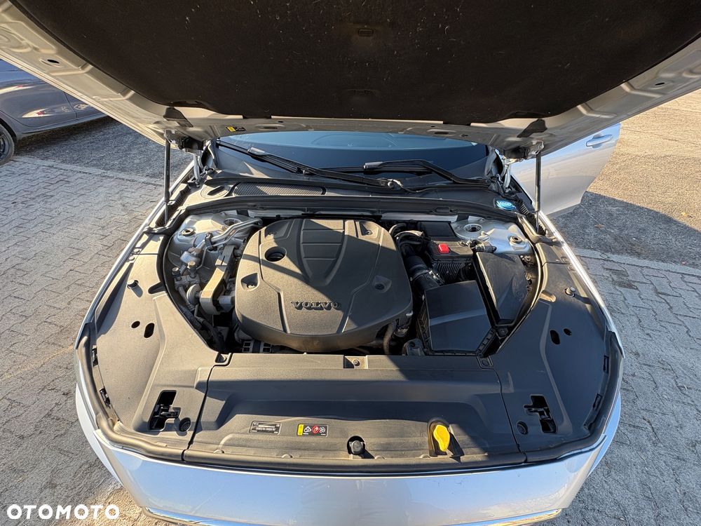 Volvo S90 D4 SCR Momentum Pro - 14