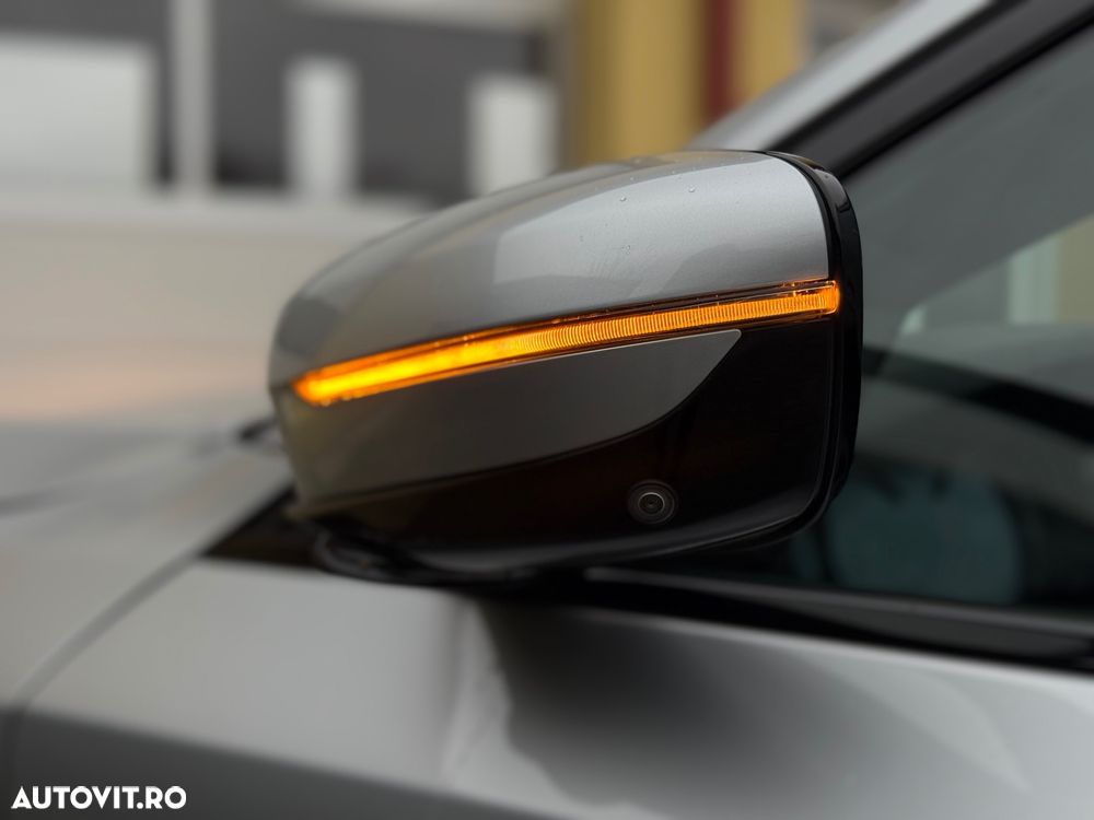 BMW Seria 5 520d Aut. Sport Line - 40