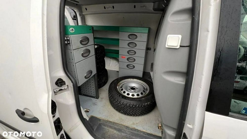 Volkswagen Caddy - 18