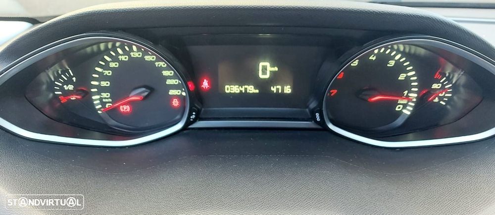 Peugeot 308 1.2 PureTech Style - 30