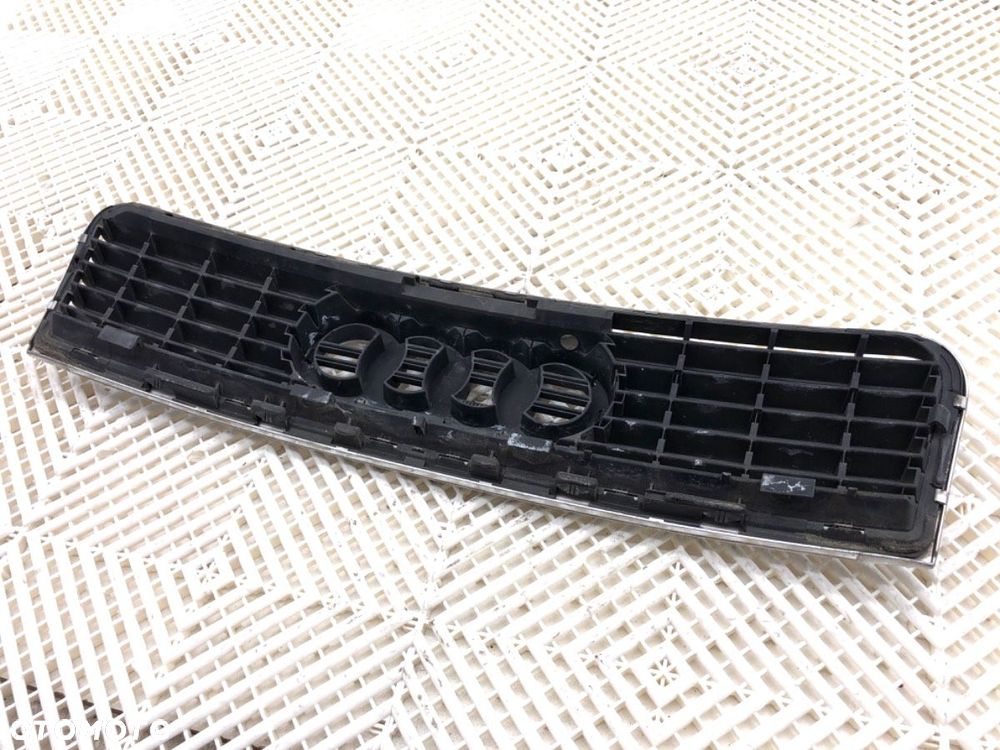 ATRAPA GRILL  AUDI A4 B6 (8E2) 2000 - 2005 2.0 96 kW [130 KM] benzyna 2000 - 2004 8E0853651B - 2