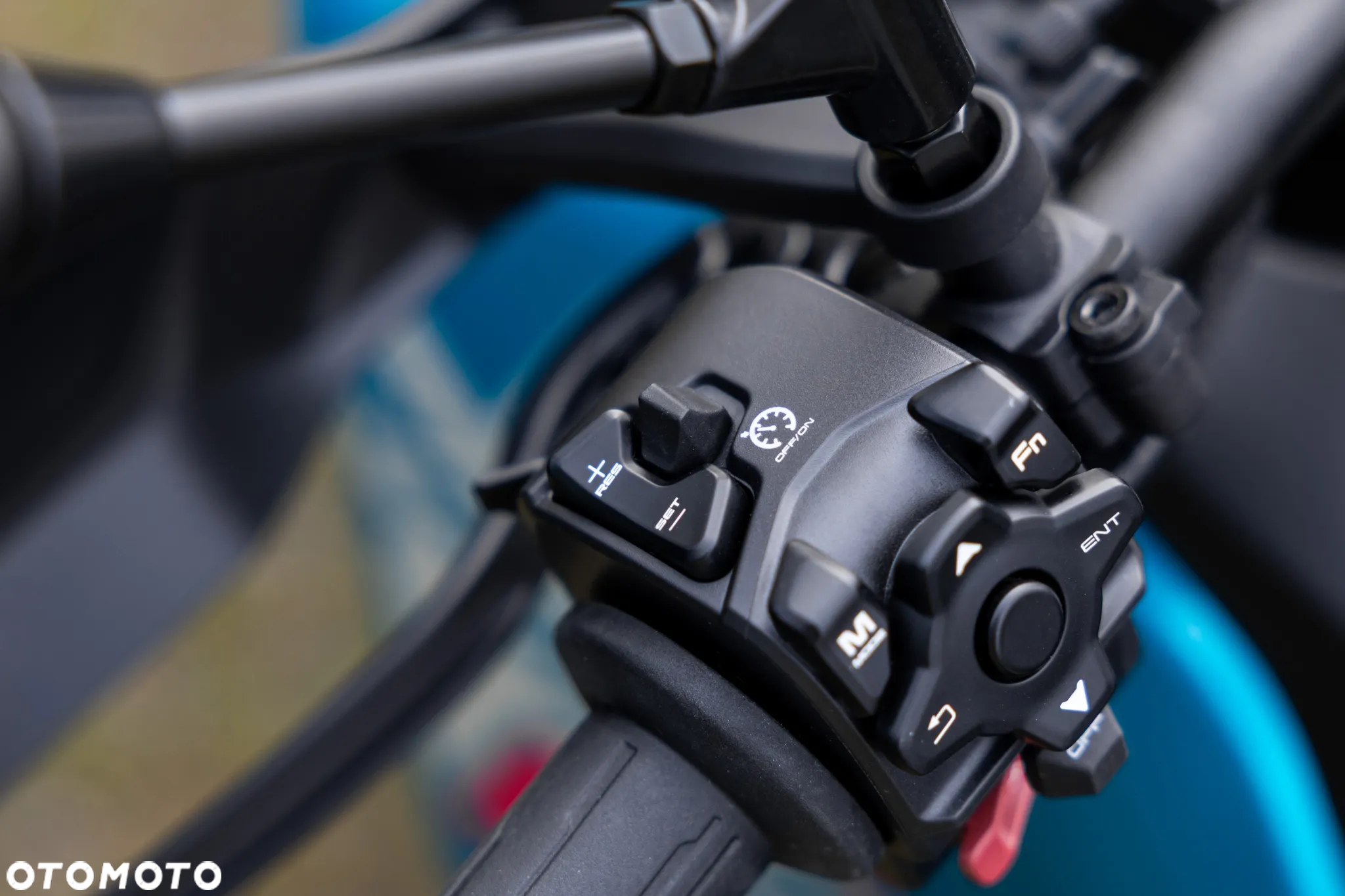 CFMoto MT-X - 17