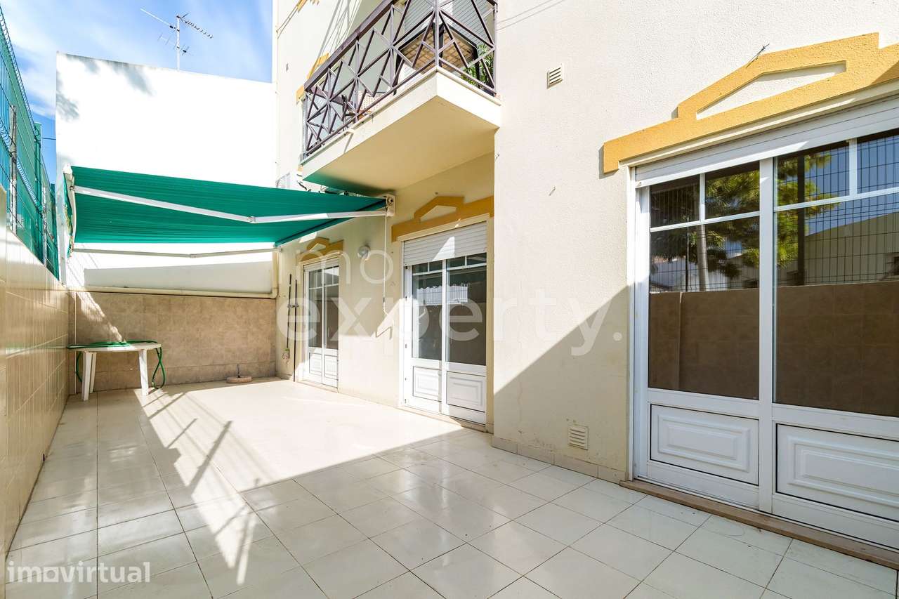 Apartamento T3 Remodelado, com Terraço em Tavira - Grande imagem: 2/31