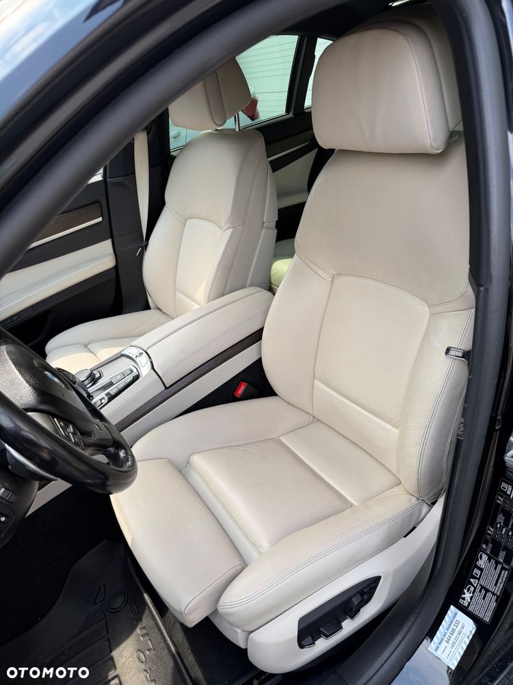 BMW Seria 7 740d xDrive - 10
