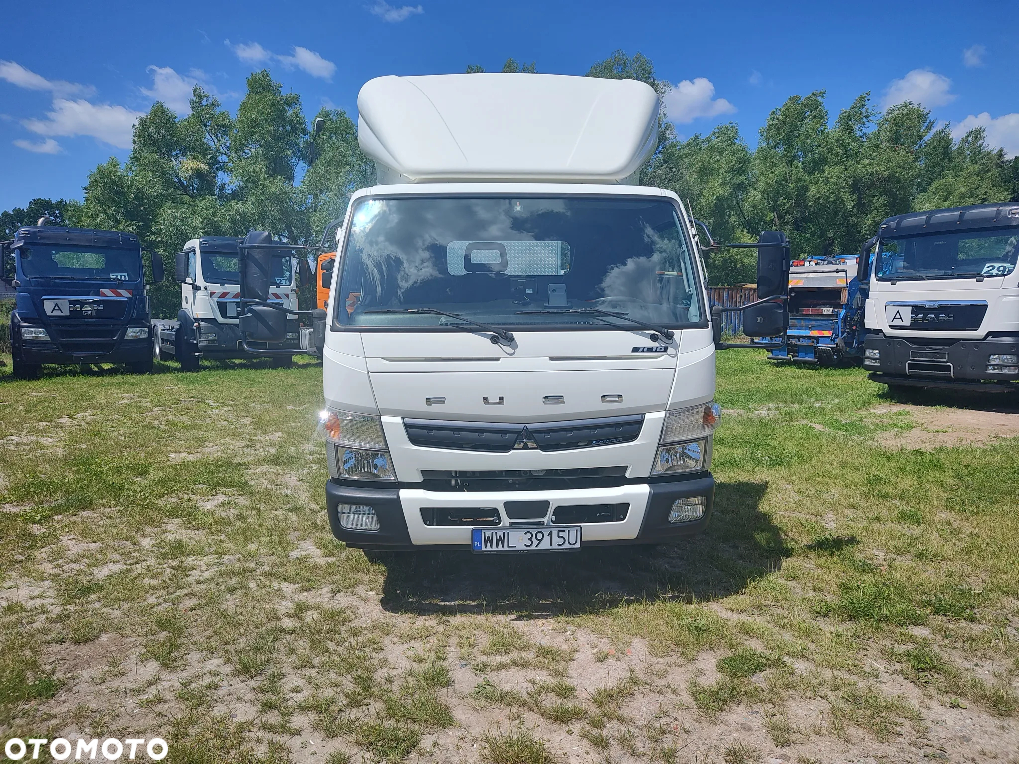 Mitsubishi Fuso Canter - 2