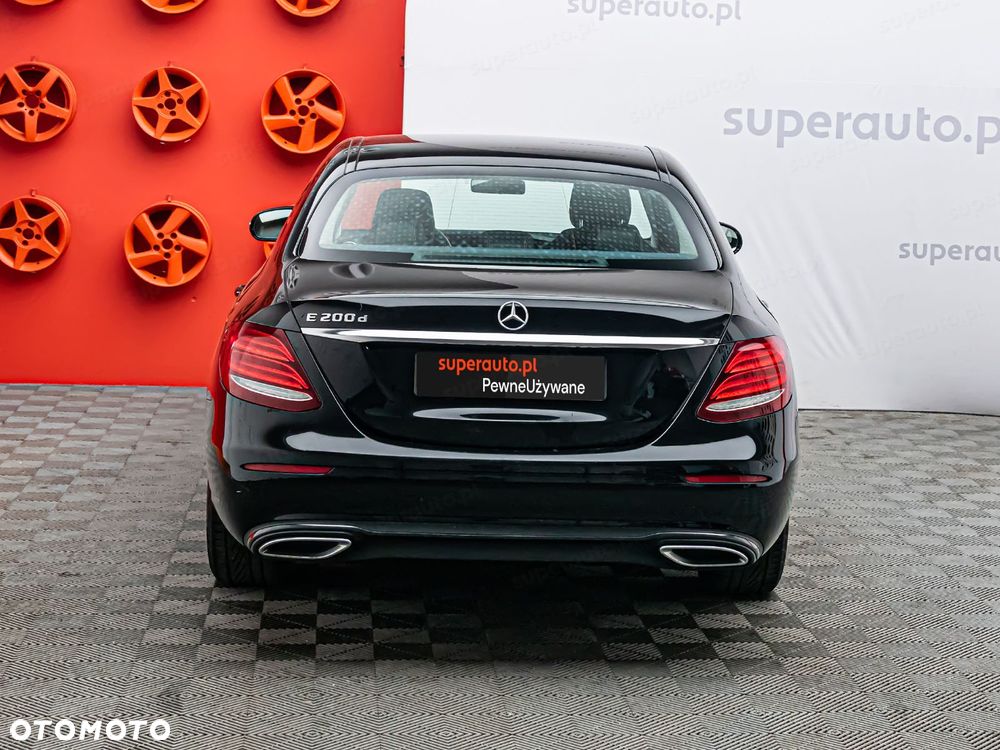 Mercedes-Benz E-Class 2019 photo 5