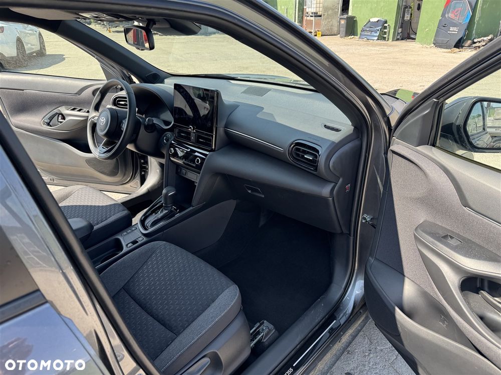 Toyota Yaris Cross - 17