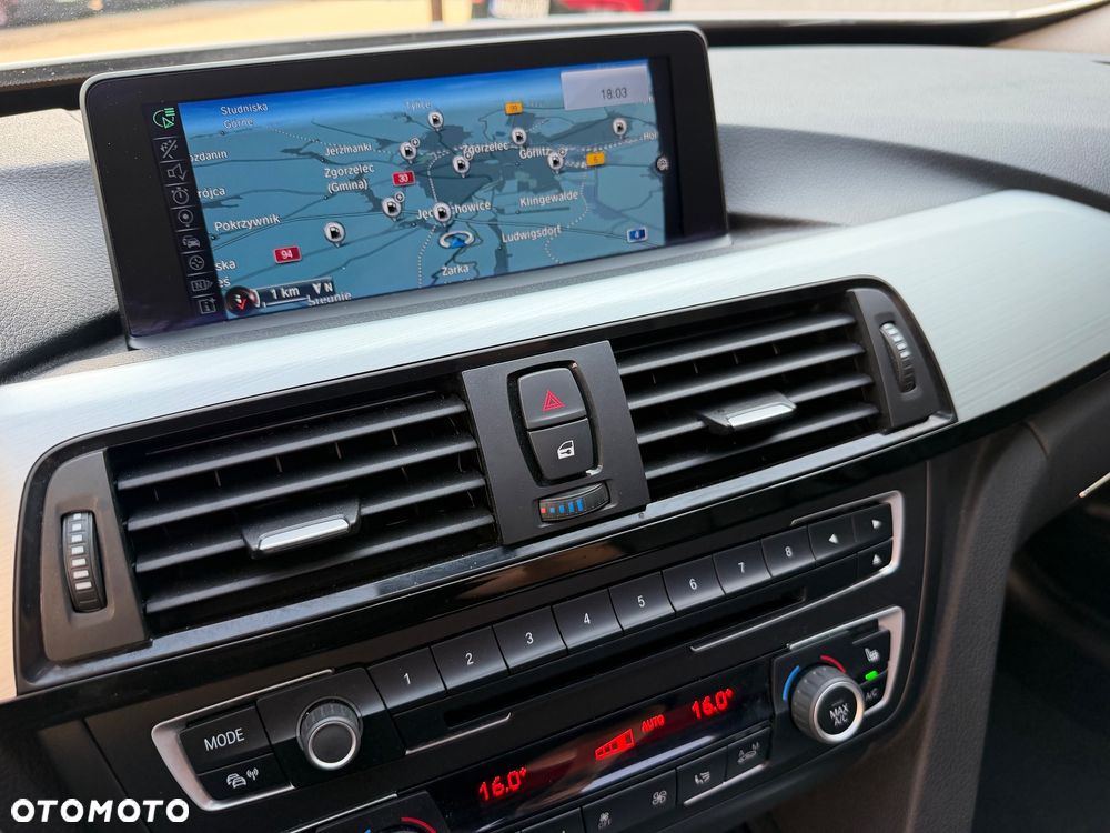 BMW 3GT 320d Sport-Aut Sport Line - 24