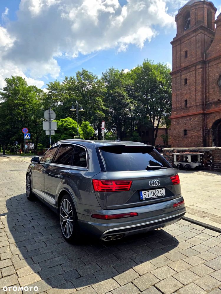 Audi SQ7 - 12
