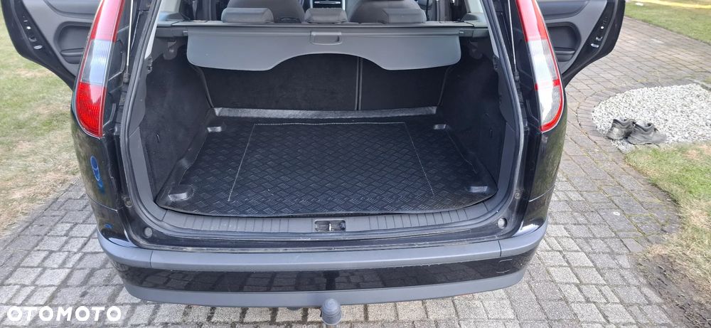 Ford Focus 1.8 Fun - 14