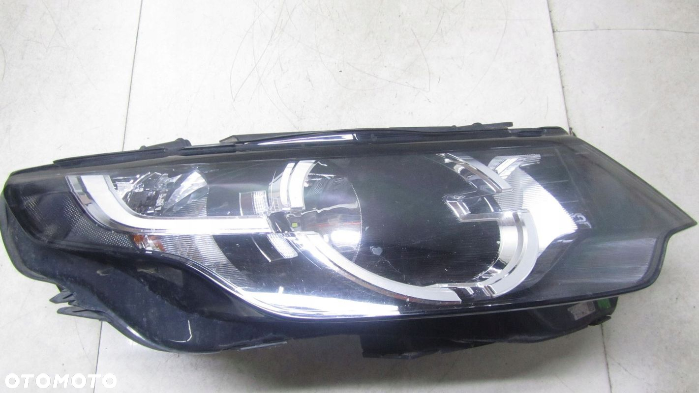 LAND ROVER DISCOVERY SPORT LAMPA PRAWA PRZÓD 14- - 2