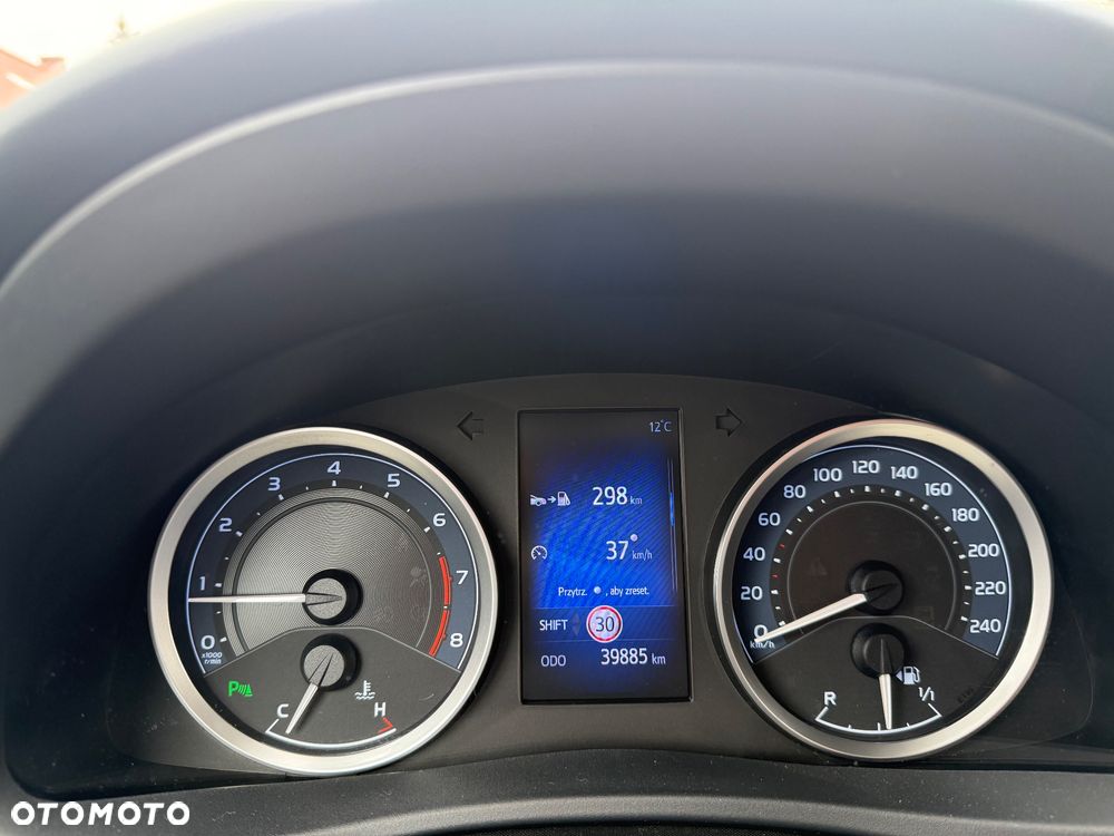 Toyota Corolla 1.6 50th Anniversary - 12