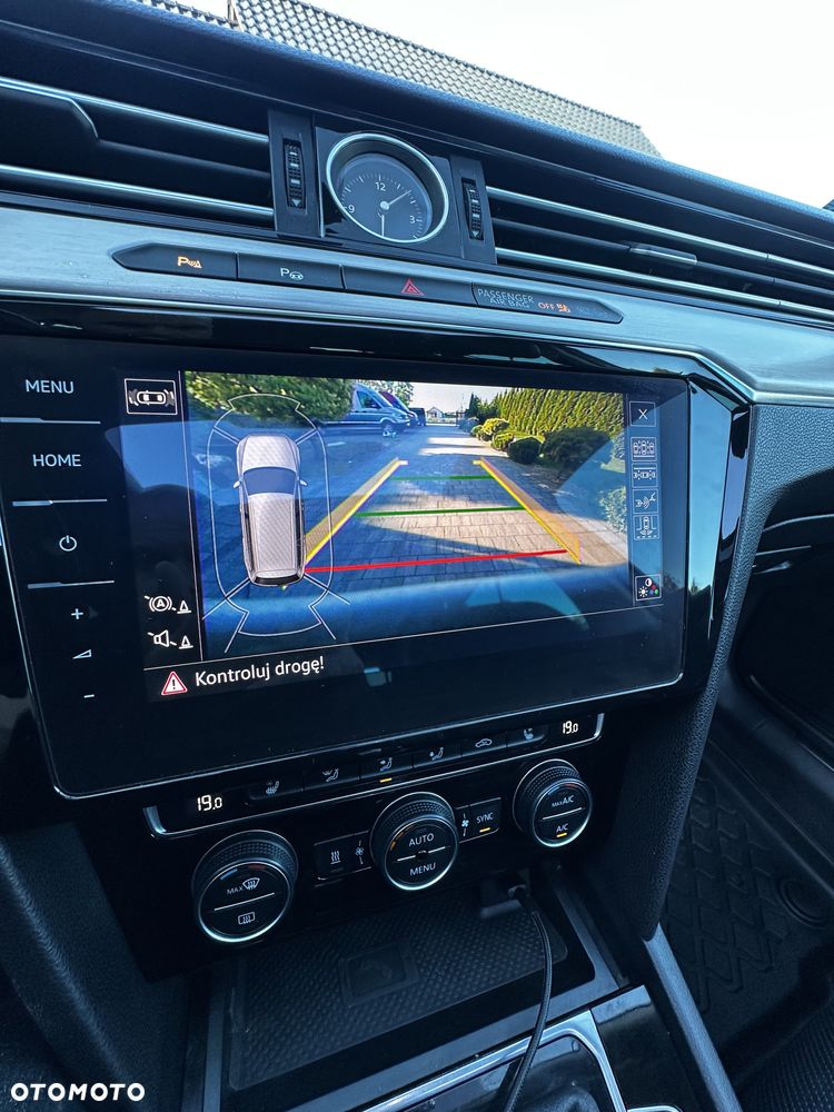 Volkswagen Passat 2.0 TDI SCR DSG 4Motion Business - 16