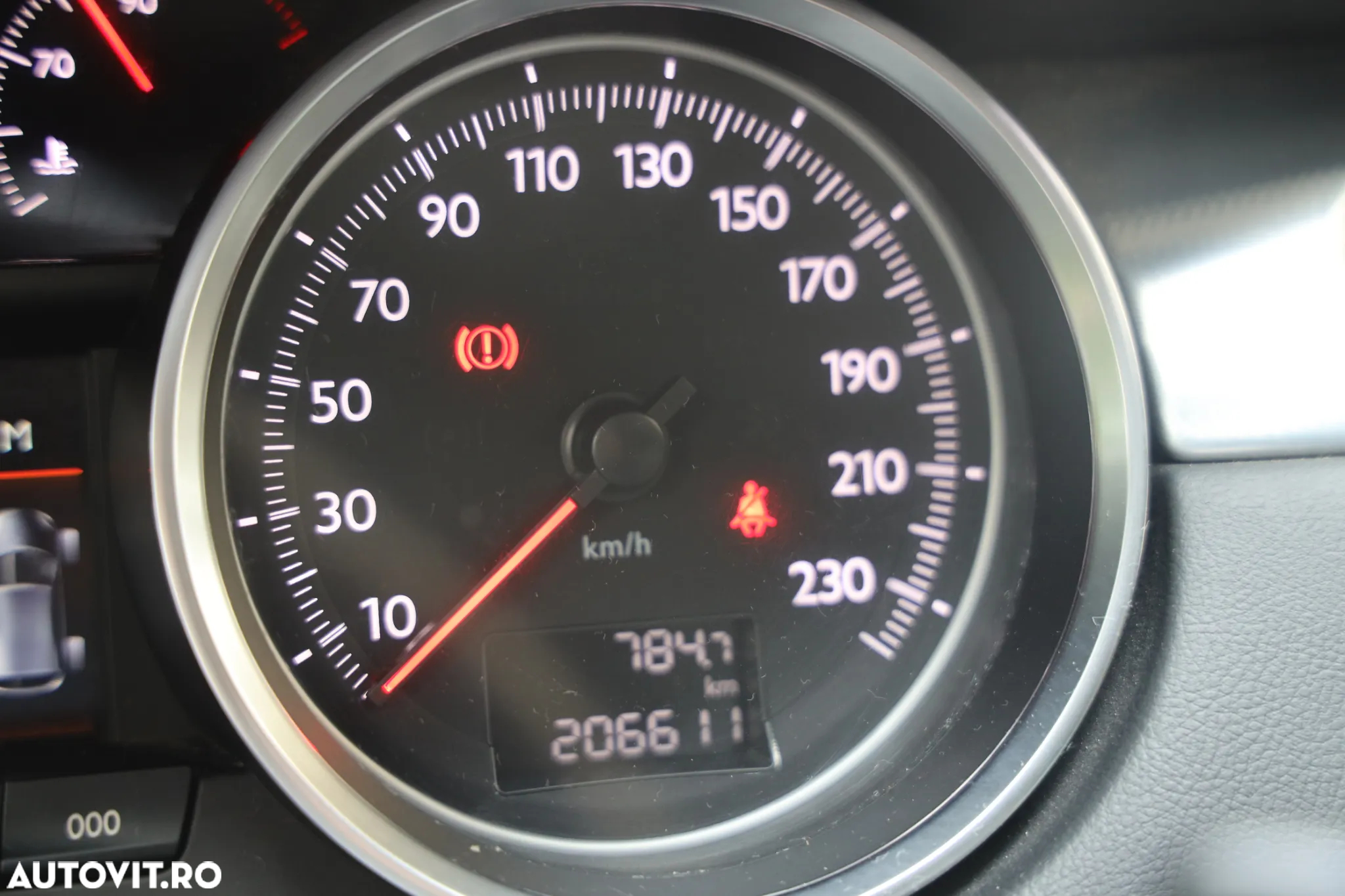 Peugeot 508 RXH Hybrid4 - 10