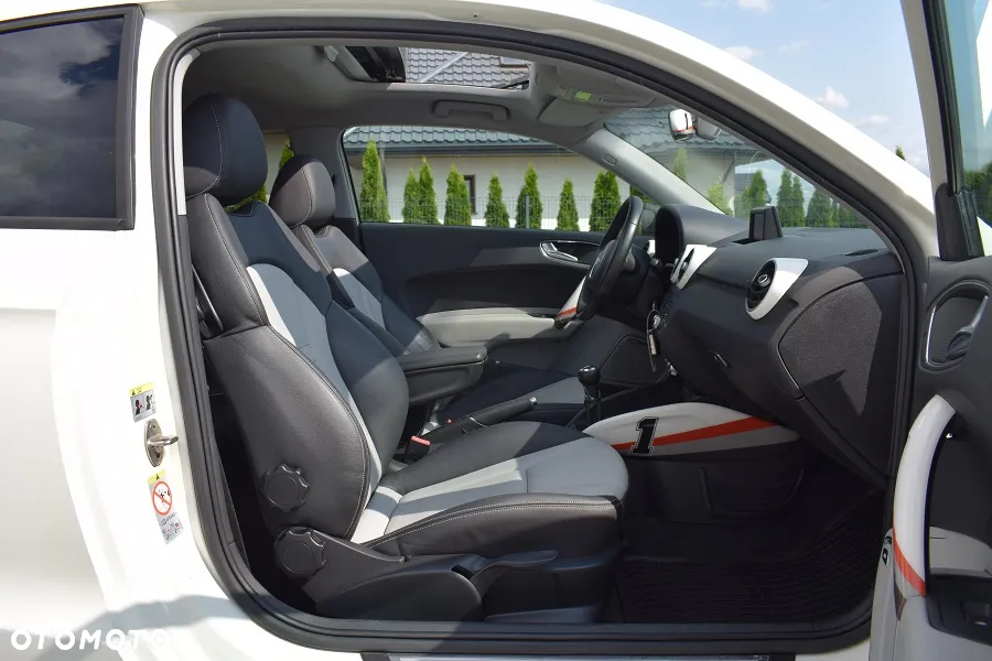 Audi A1 1.6 TDI S line edition m S line Sportpaket - 12