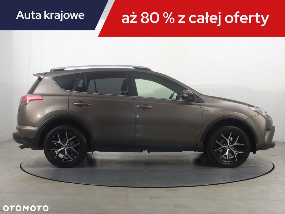 Toyota RAV4 - 8
