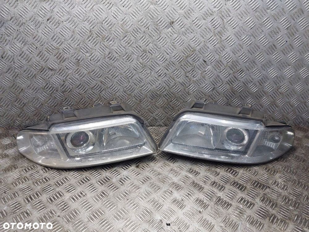 LAMPA LEWY PRZÓD + PRAWY PRZÓD AUDI A4 B5 FL LIFT 8D0941004AK 8D0941003AK - 1