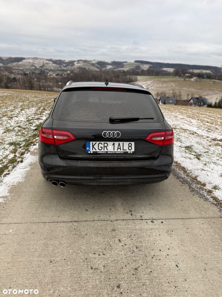 Audi A4 Avant 2.0 TDI Limited Edition - 9