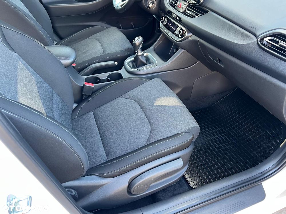 Hyundai i30 1.0 T-GDI Smart - 14