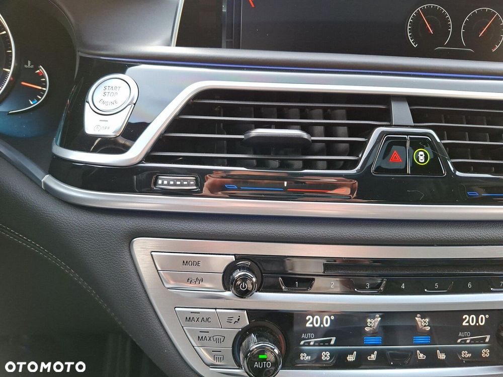 BMW Seria 7 750d xDrive sport - 30