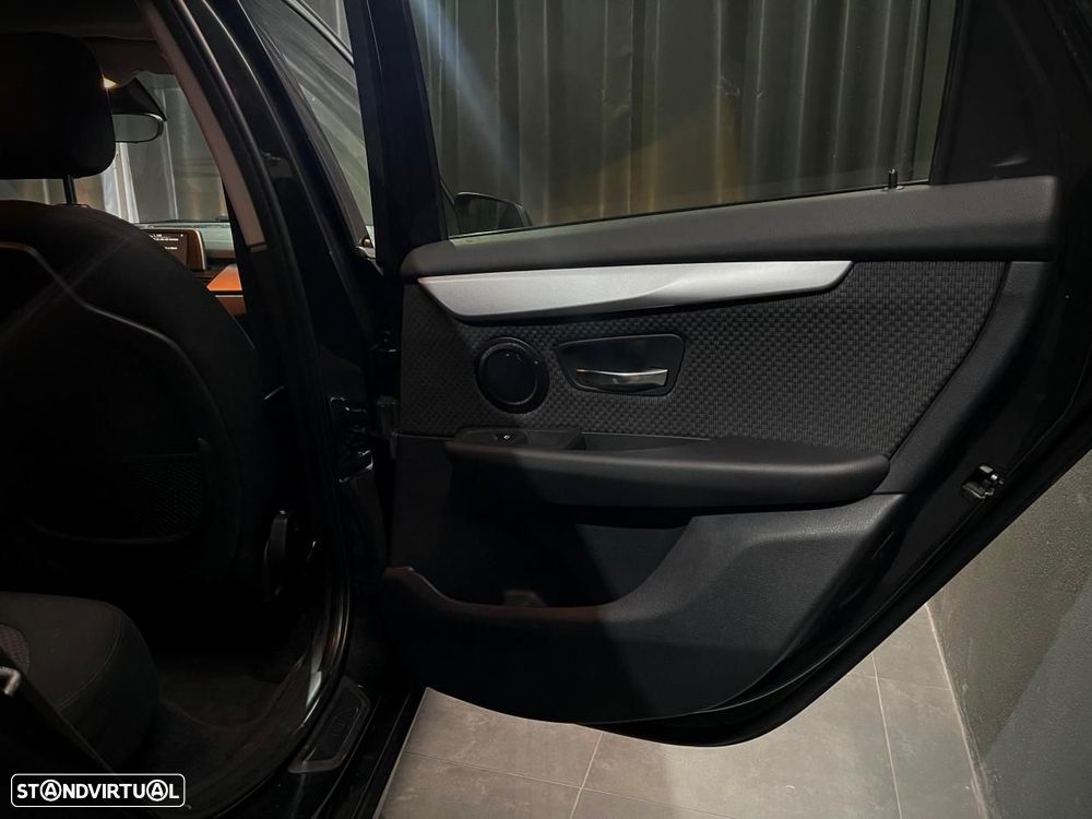 BMW 216 Active Tourer d Advantage Auto - 11