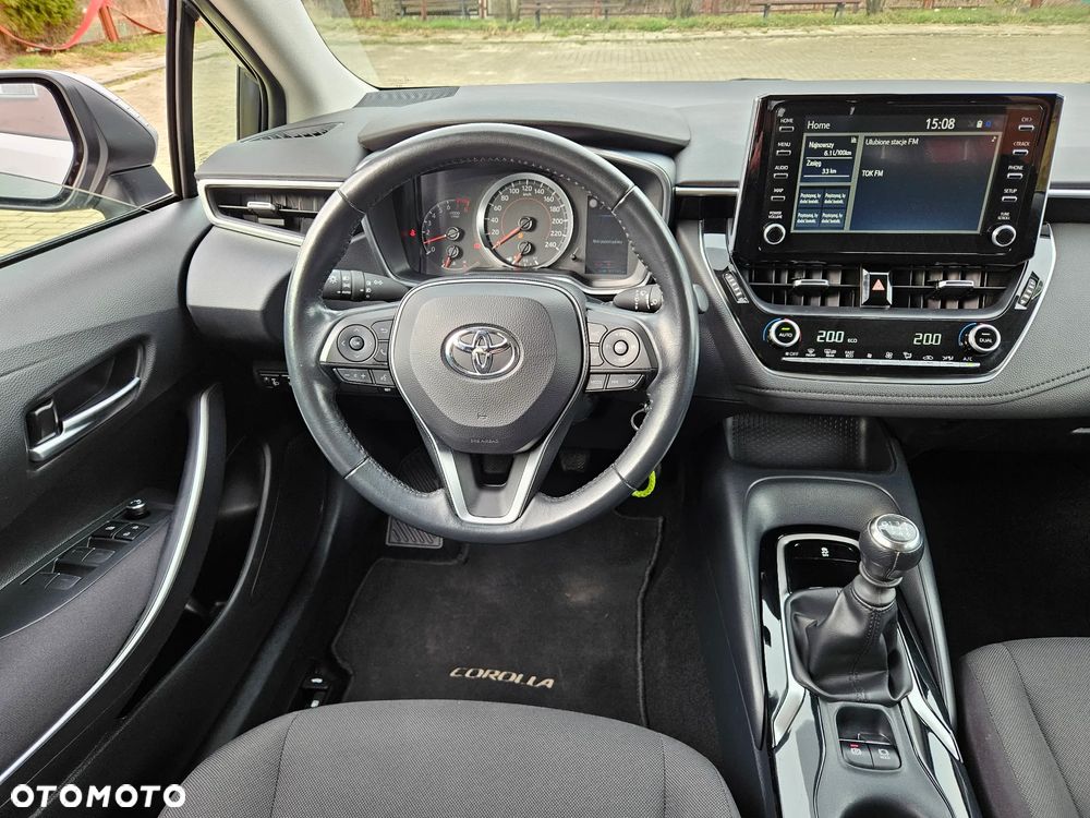 Toyota Corolla 1.5 Comfort - 23