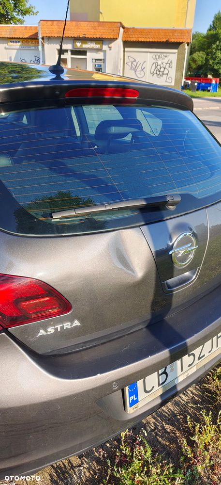 Opel Astra 1.7 CDTI Cosmo - 10